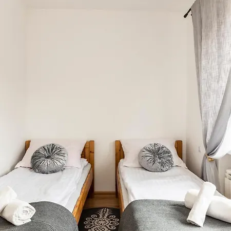 Goscinne Goraleczka Косцелиско